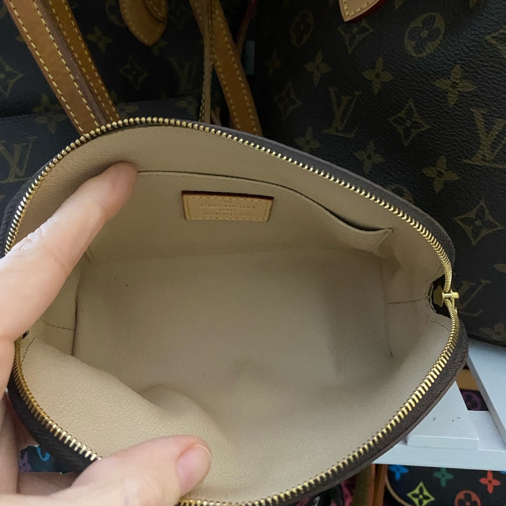 Monogram Cosmetic pouch PM sz - Picture 2 of 2